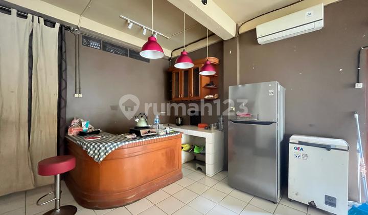 2-Story Shophouse in a Busy Location in Front of a Large Cirendeu Complex, Suitable for Business & Office 2