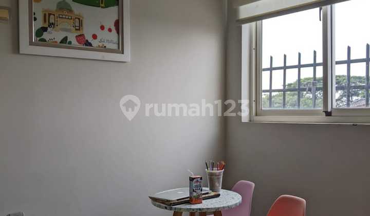 Rumah Semi Furnished Kondisi Rapih Dekat Mrt Lebak Bulus 2