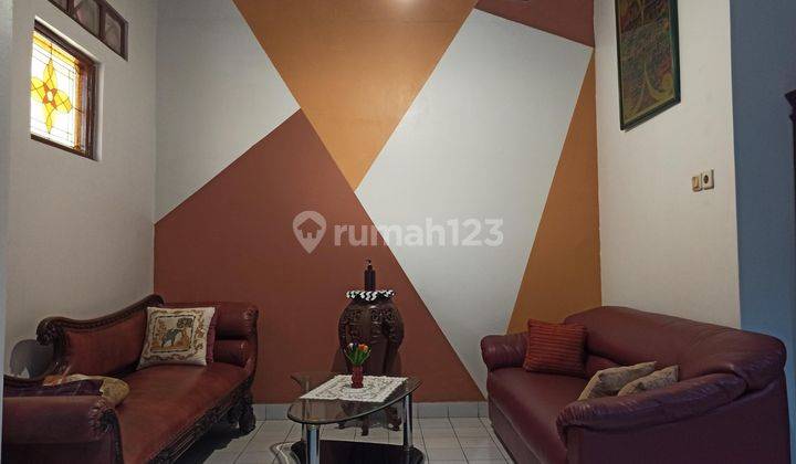 Rumah di Ciputat 2 Lantai Dengan Harga Menarik Dekat Tol 2