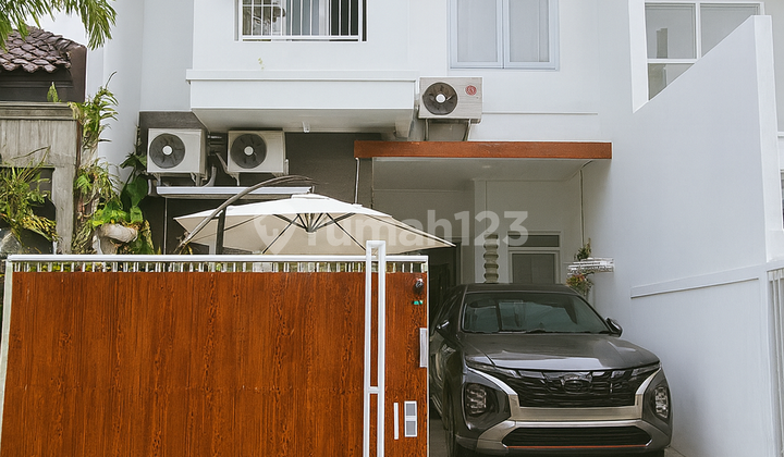 Rumah Modern 2 Lantai di Cinere - Siap Huni & Lokasi Super Strategis Rumah Modern 2 Lantai di Cinere - Siap Huni & Lokasi Super Strategis