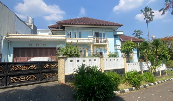 Price Drop! Well-Maintained House in Villa Cinere Mas Hook Position 2