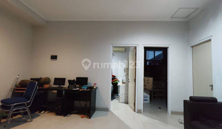 Rumah Minimalis Modern 2 Lantai Dalam Komplek Aman di Tanah Baru  2