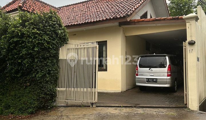 Rumah Nyaman dan Terawat 1 Lantai Bangunan Kokoh di Lokasi Strategis Cinere