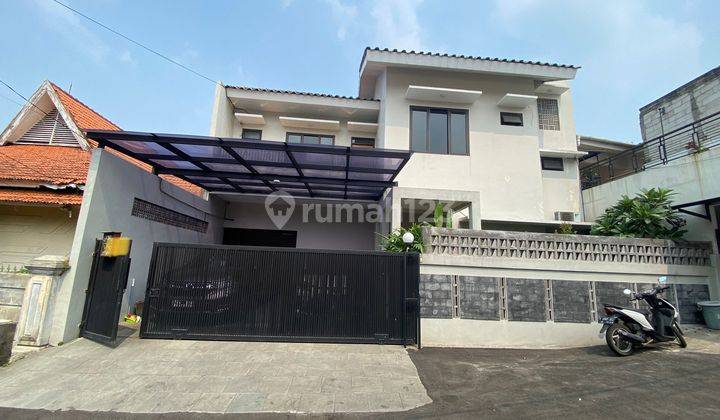 Rumah Semi Furnished Luas 332 di Komplek Cinere Dekat Tol Brigif 1