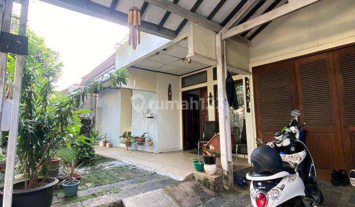 Rumah 1.5 Lantai Berlayout Luas Dalam Komplek Nyaman di Cinere 2