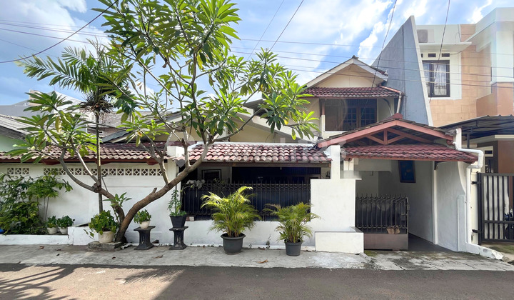 Rumah 1.5 Lantai di Cireundeu Ex Komplek BI Lingkungan Tenang & Akses Mudah Harga Menarik