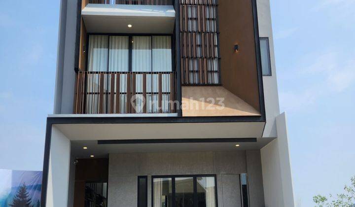 Rumah 3 Lantai Dengan Rooftop Di Kawasan Ocbd Bogor 2