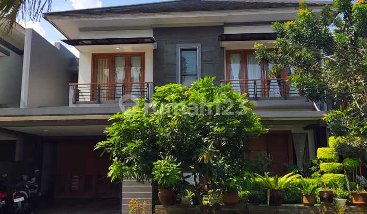 Luxury house in the Bale Hinggil housing complex on Jl. Kaliurang km.8, close to UGM, UNY, Al Azhar, Sardjito Hospital, JIH Hospital, Pakuwon Mall, etc. 2