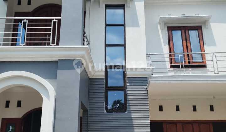 Large affordable house in a housing complex on Jl Kaliurang km 9, close to UGM, UNY, Al Azhar, Sardjito Hospital, Pakuwon Mall, Palagan.