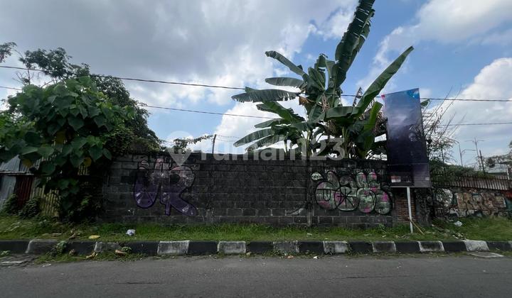 Cheap land in a premium area near UGM, UNY, JCM, Al Azhar, YIS, many offices and major tenants.