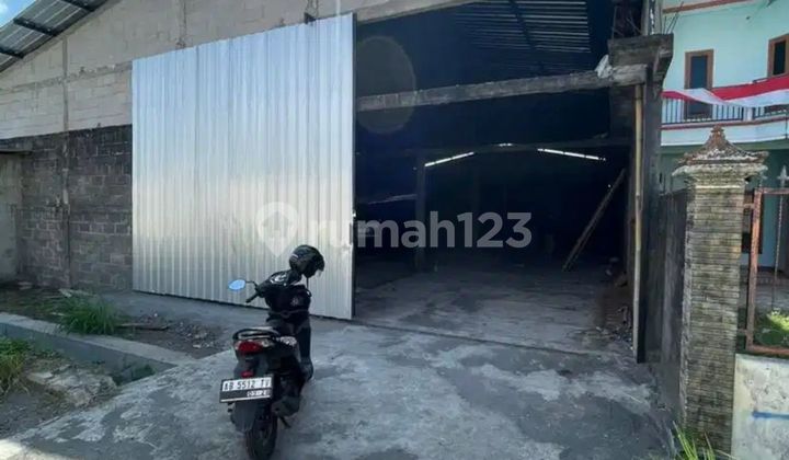 Cheap warehouse on Jl Bantul near the southern Ringroad, Giwangan Terminal, Yogyakarta City.