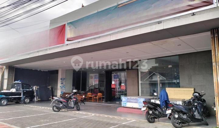 Ruko atau Gedung besar di tengah kota Jogja cocok showroom, Kantor sangat dekat ke Malioboro, Kraton, dll Ruko atau Gedung besar di tengah kota Jogja cocok showroom, Kantor sangat dekat ke Malioboro, Kraton, dll