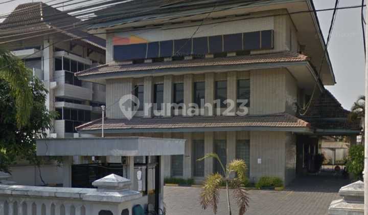 Cheap large building in downtown Yogyakarta, office area close to Tugu Jogja, Malioboro, Tugu Station, etc. Cheap large building in downtown Yogyakarta, office area close to Tugu Jogja, Malioboro, Tugu Station, etc.