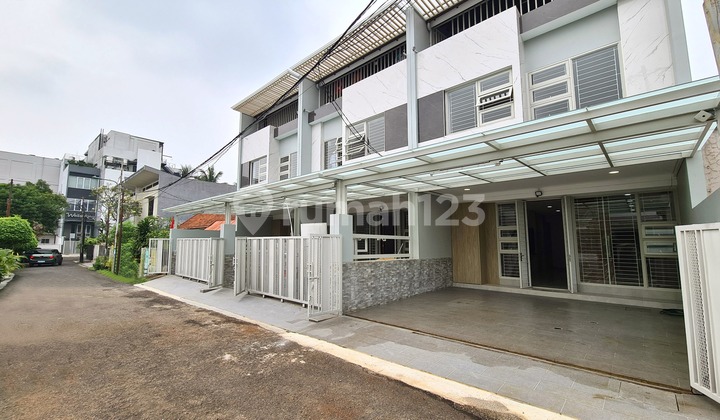 Rumah di Kebayoran Baru, Jakarta Selatan Dekat ke Senayan City, Pondok Indah Mall, MRT Fatmawati, Blok M, Rs Pertamina Rumah di Kebayoran Baru, Jakarta Selatan Dekat ke Senayan City, Pondok Indah Mall, MRT Fatmawati, Blok M, Rs Pertamina