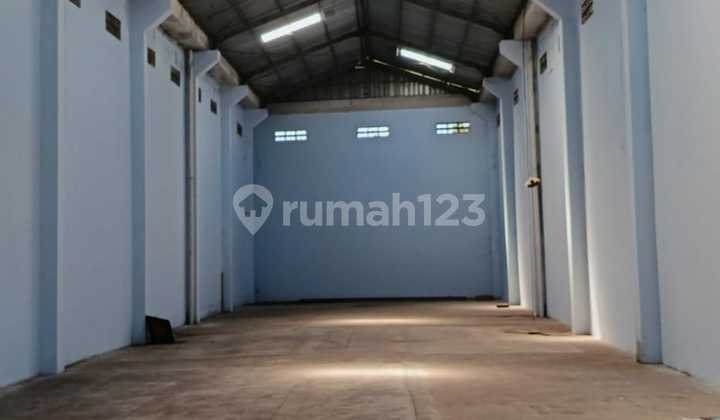 Container access warehouse near South Rinoa, Giwangan Terminal, etc.