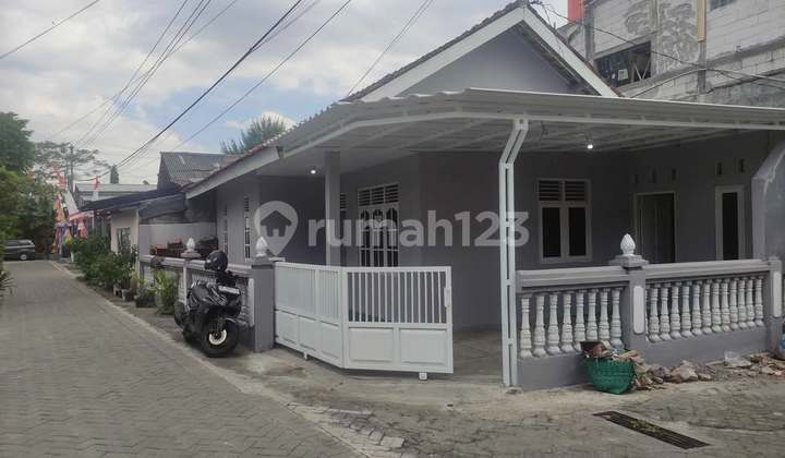 Affordable house near DIY Regional Police, Pakuwon Mall, UPN, Amikom, UGM, UNY, etc. Affordable house near DIY Regional Police, Pakuwon Mall, UPN, Amikom, UGM, UNY, etc.