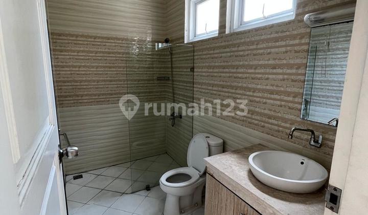 Rumah Besar di Pejanten, Jakarta Selatan Dekat ke Sma Al Azhar, Universitas Nasional 2