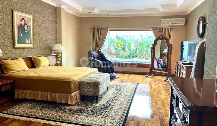 Rumah Siap Huni+swimming Pool di Setiabudi Furnish Dekat Upi