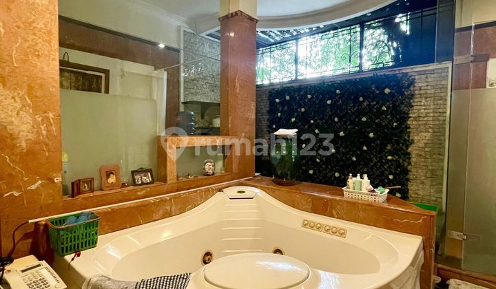 Rumah Mewah dan cantik di Kuningan 2
