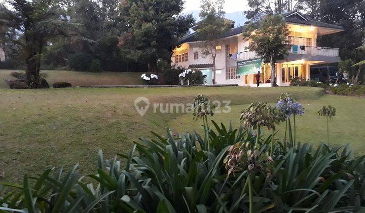 Dijual Villa Loger Cisarua Puncak View Bagus, Taman Taman Luas 1