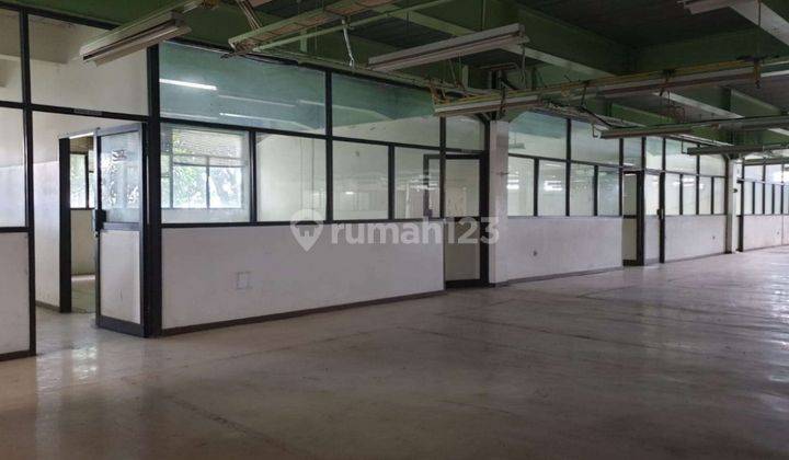 Gudang 3 lantai...di pergudangan taman tekno bsd Gudang di Komplek pergudangan Taman tekno BSD 6