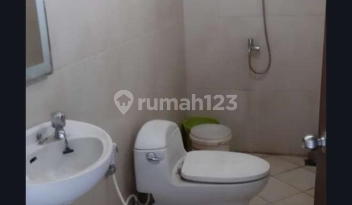 Ruko 3 lantai jln raya cikunir 8