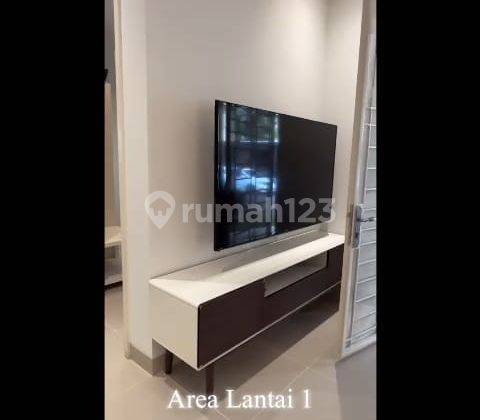 Dijual Cepat Rumah Full Furnished di Cluster di Gading Serpong 2