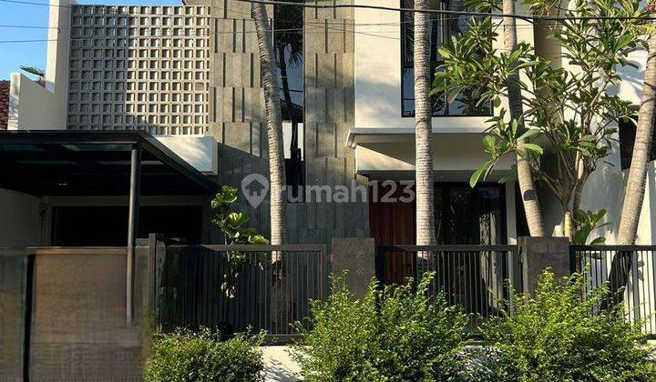 Rumah Semi furnished 2 Lantai di Permata Hijau Jaksel 1