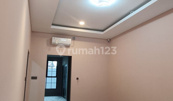 Dijual Rumah Baru Giri Loka Dilengkapi Cctv Dan Ac di Giri Loka 2