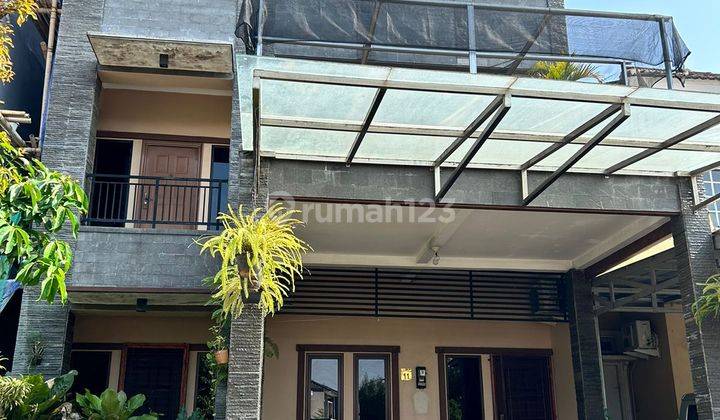 Dijual Rumah 3 Lantai Dalam Cluster di Graha Raya Bintaro 1