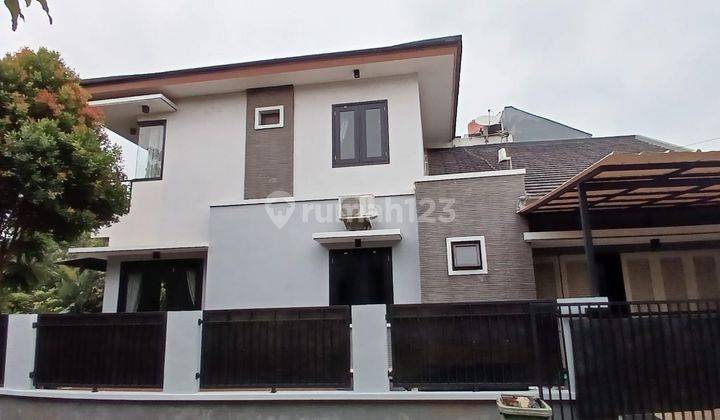 Disewakan Rumah 2 Lantai, Furnished Di Kencana Loka 2