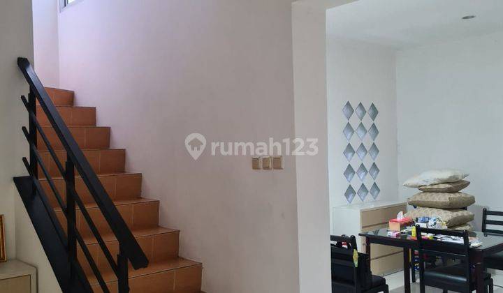 Dijual Rumah Semi Furnished Dalam Cluster di Castilla Bsd 2