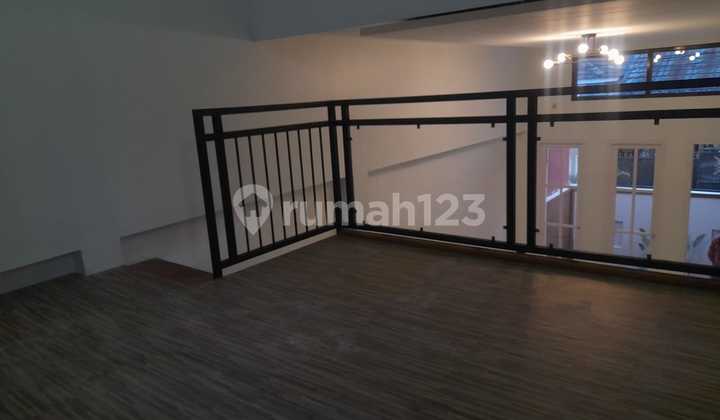 Dijual Rumah Cantik Minimalis di Villa Pamulang 2
