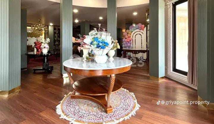 Rumah Mewah Siap Huni Ada Kolam Renang di Villa Cinere Mas 2