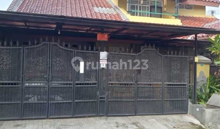 Dijual Cepat Rumah 2 Lantai, Murah, Turun Harga di Griya loka BSD
