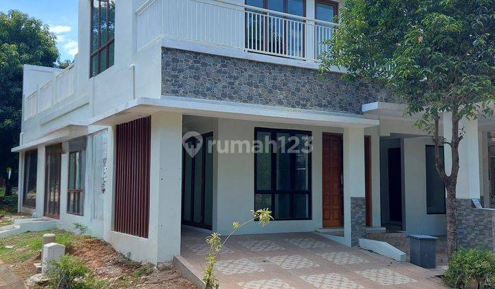 Dijual Rumah Hoek Cantik Dan Siap Huni di Discovery Fiore 1