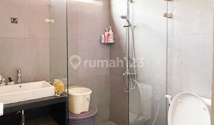 Dijual Rumah di Islamic Village Semi Furnished, Ada AC 2