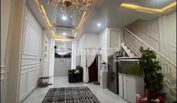 Dijual Rumah Siap Huni dan Cantik di Graha Raya Cluster Verina 2