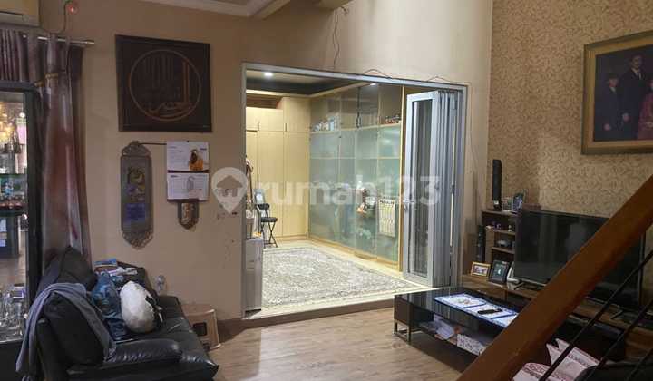 Dijual Rumah 2 Lantai Hadap Selatan di Delatinos Bsd 2