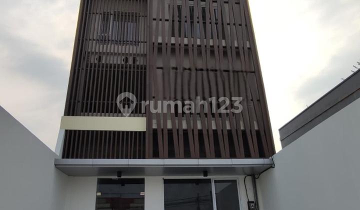 Disewakan Ruko 4 Lantai Rapi Dan Cantik di Jalan Raya Serpong Disewakan Ruko 4 Lantai Rapi Dan Cantik di Jalan Raya Serpong
