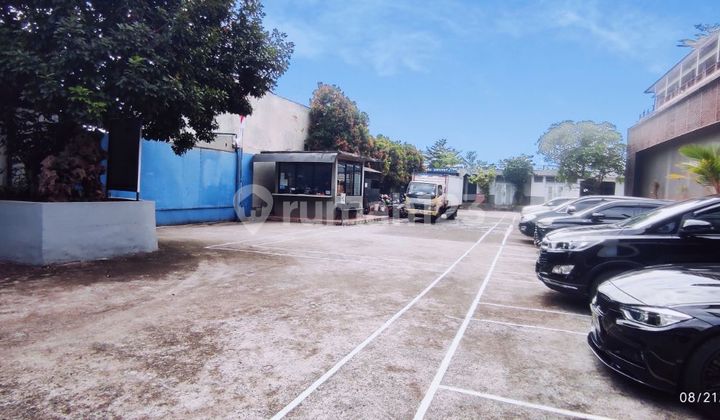 Quick Sale Office Building, Warehouse on Raya Puspitek, Tangerang Selatan.