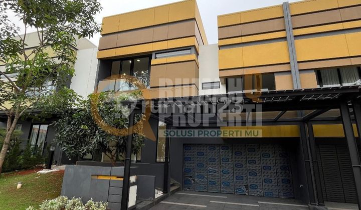 Cluster Mozart View Danau, Rumah Mewah 3Lantai Split , di Gading Serpong