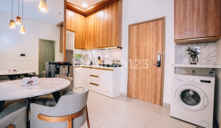 Apartemen 2 BR Fully Furnished Dengan Infinity Pool di Tangerang 1