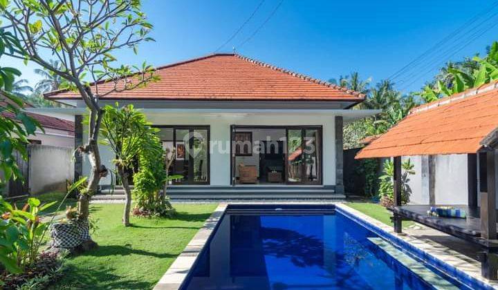 Two Identical Villas  In One Price In Lovina 1