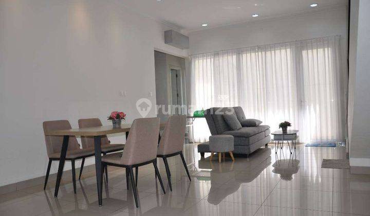 Rumah 2 Lantai Bagus Furnished SHM di Summarecon Bandung 1