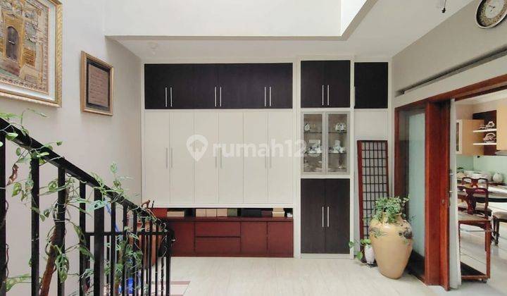 Rumah 2 Lantai Bagus Furnished SHM di Cigadung Hils, Bandung 2