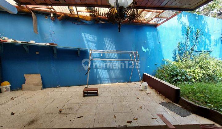 Dijual Rumah Bagus Unfurnished SHM di Jl. Dakota , Bandung 2