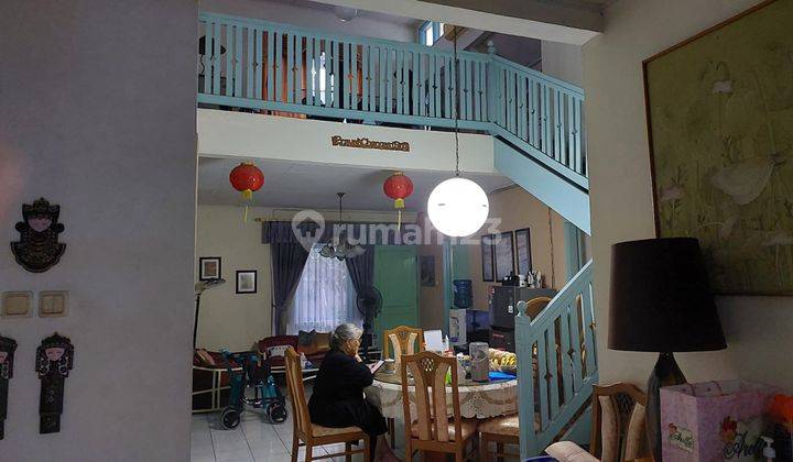 Rumah 2 Lantai Bagus Furnished SHM di Gading Regency, Bandung 1