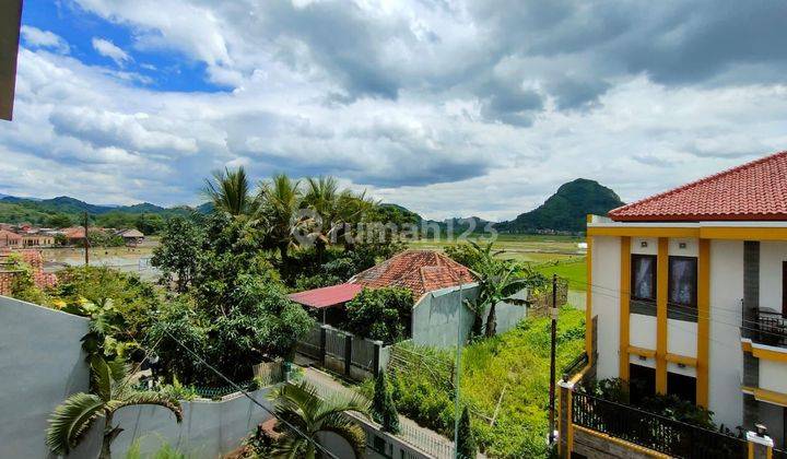 Rumah 2 Lantai Bagus Unfurnished SHM di Batujajar, Bandung 2