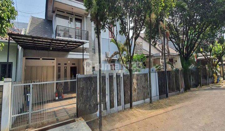 Rumah 2 Lantai Bagus Unfurnished SHM di Batununggal Mulia  1